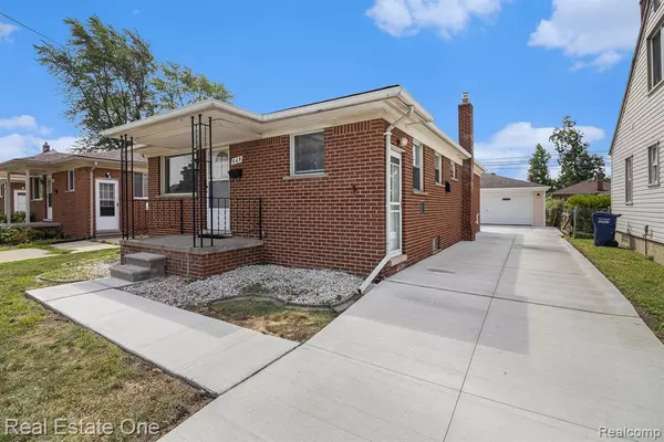Lincoln Park, MI 48146 4386,669 Highland Avenue
