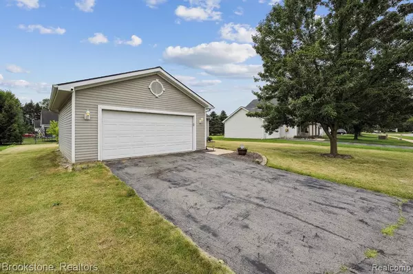 Fowlerville, MI 48836 8593,696 Jessica Circle