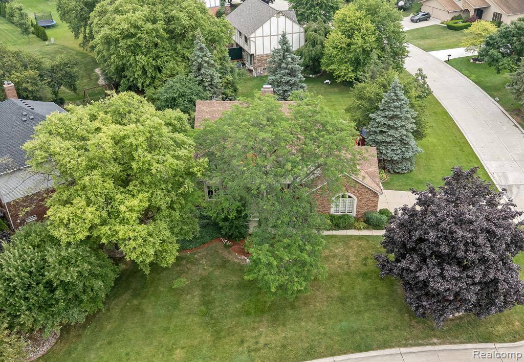 264 Stonetree Circle, Rochester Hills, MI 48309 1143
