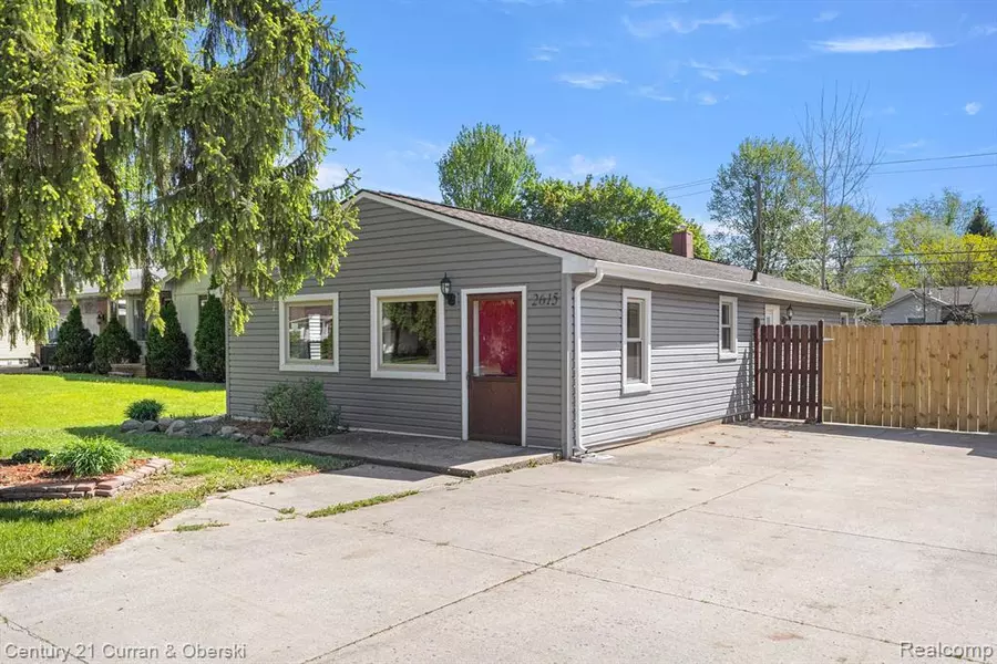 2615 CULBERTSON Avenue, Rochester Hills, MI 48307 4680