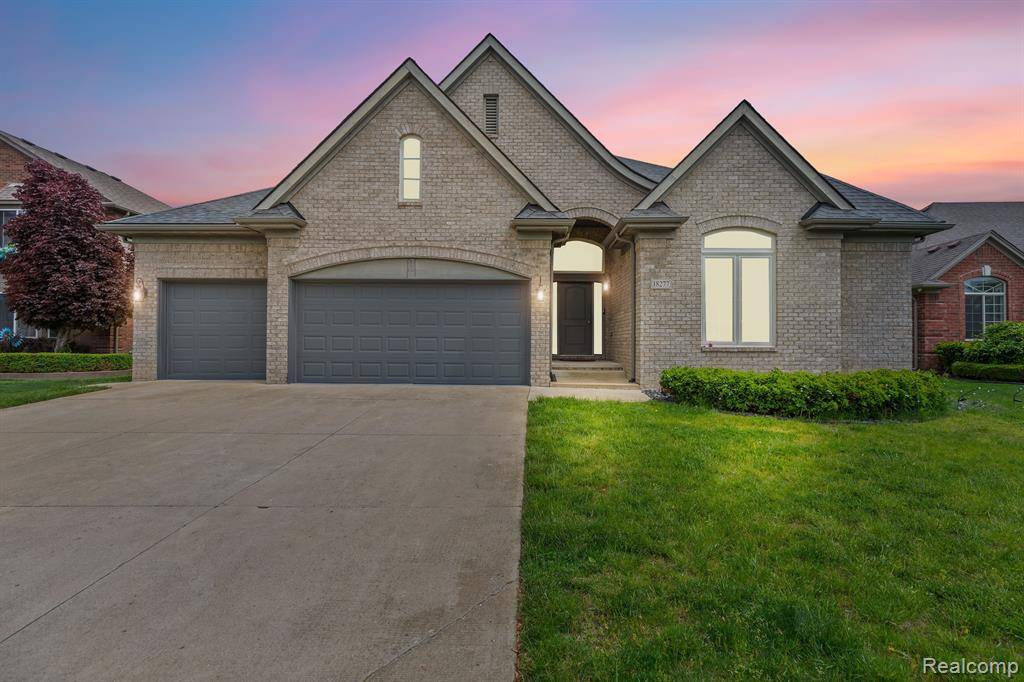 18277 CRENSHAW Drive, Macomb, MI 48042 1724