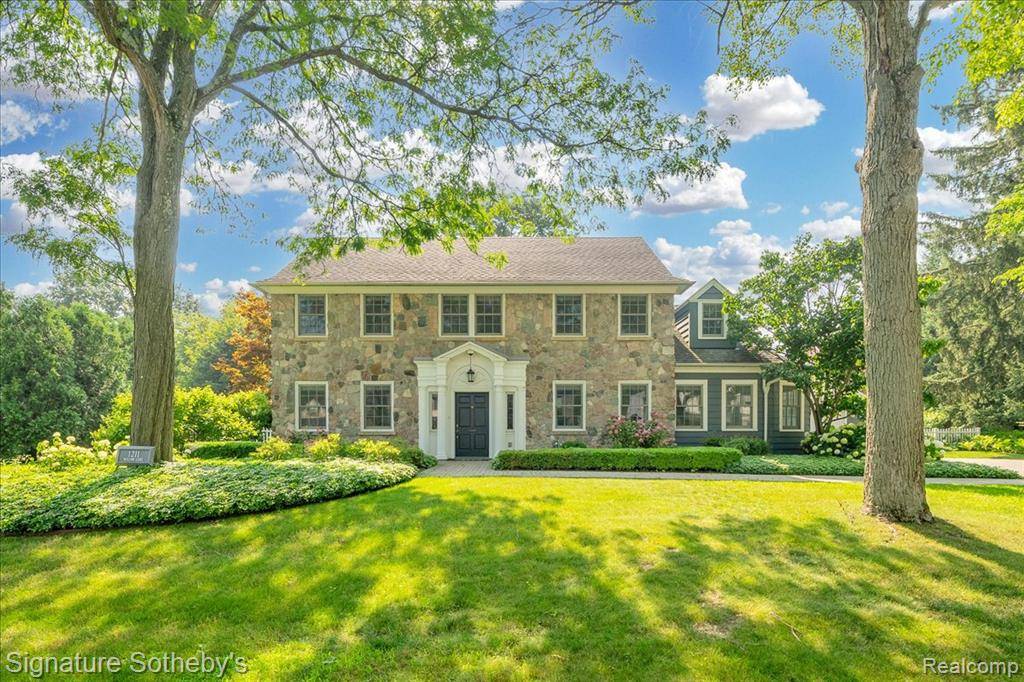 1211 WILLOW Lane, Birmingham, MI 48009 4837