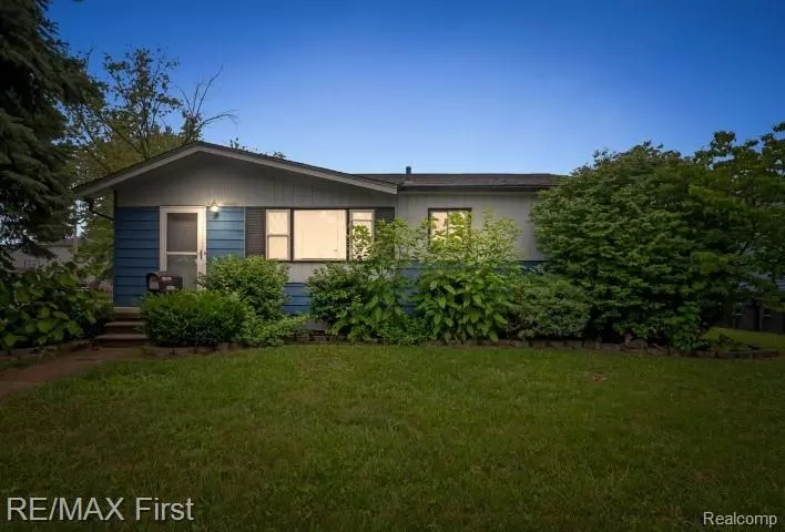 Westland, MI 48186 4938,32154 Melton Street
