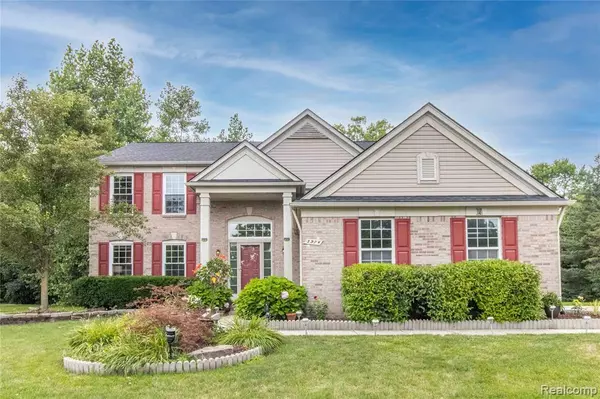 3374 Empire State Drive, Canton, MI 48188 8201