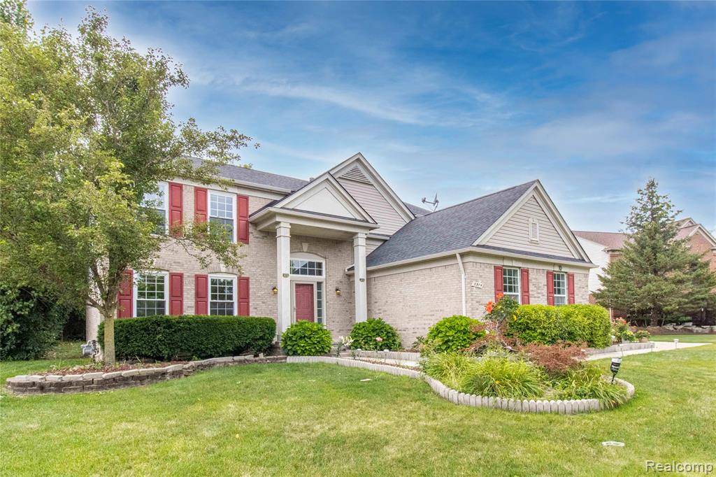 Canton, MI 48188 8201,3374 Empire State Drive