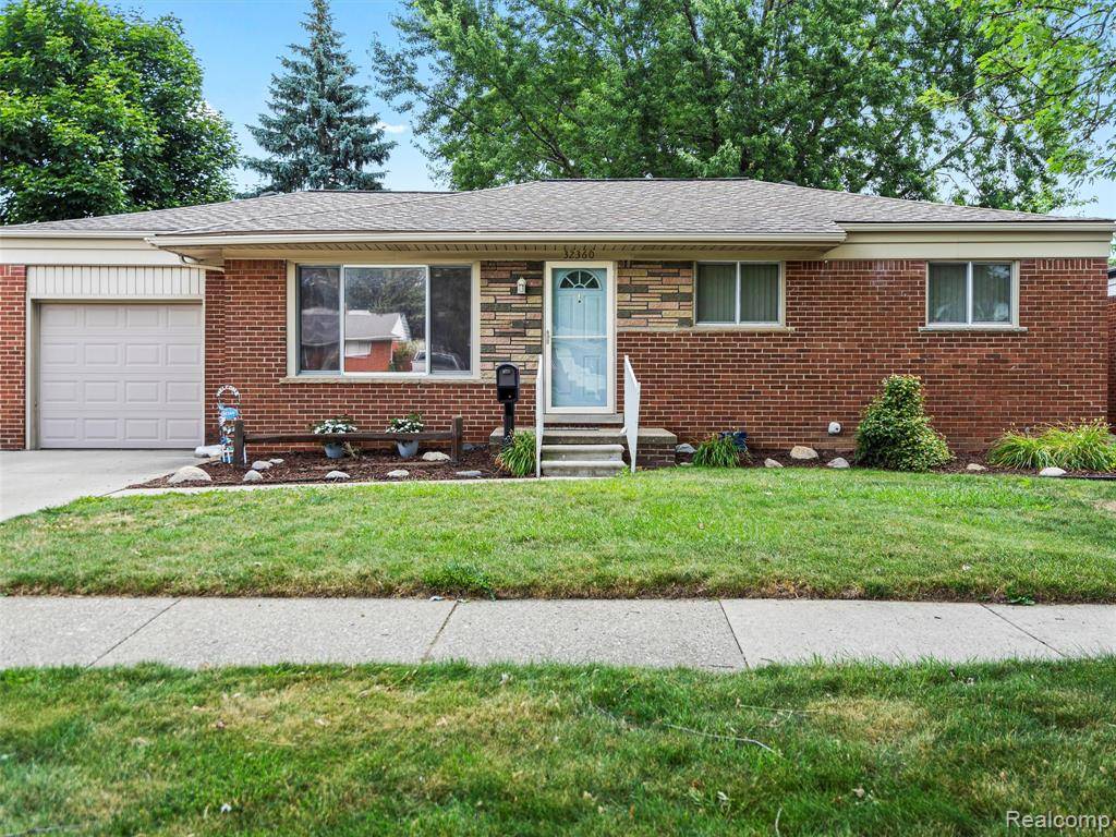 32360 Kelly Road, Clinton Township, MI 48066 6921