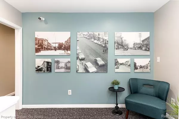 Northville, MI 48167 1288,339 N CENTER ST. Street