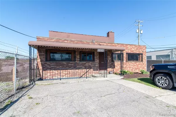 21171 Meyers Road, Oak Park, MI 48237 3209