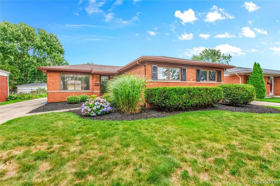 31424 Marilyn Drive, Warren, MI 48093 1748