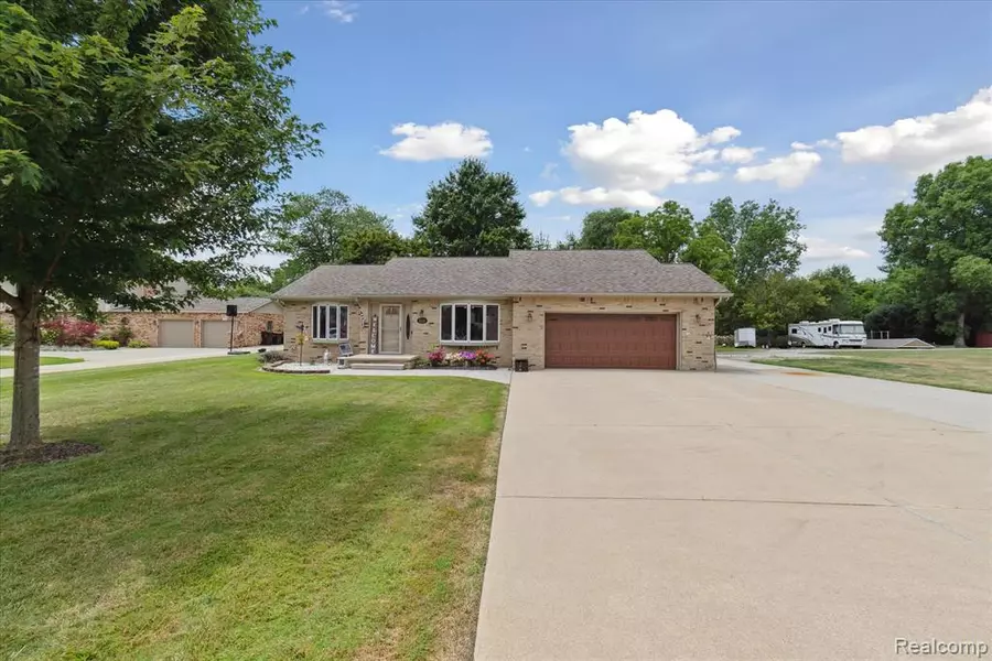 5350 Lathrop Street, Trenton, MI 48183 4725