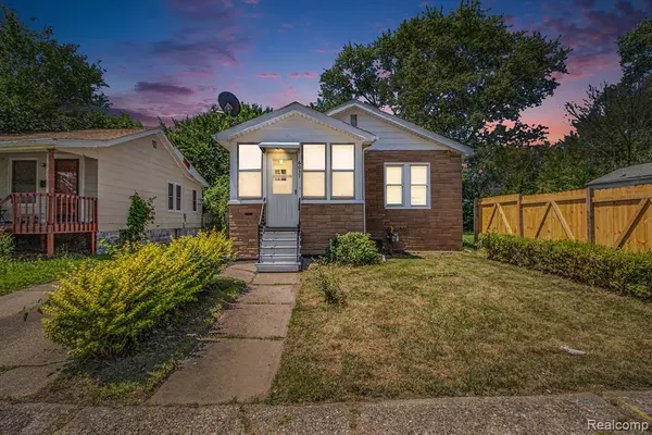 6037 Plainview Avenue, Detroit, MI 48228 3924