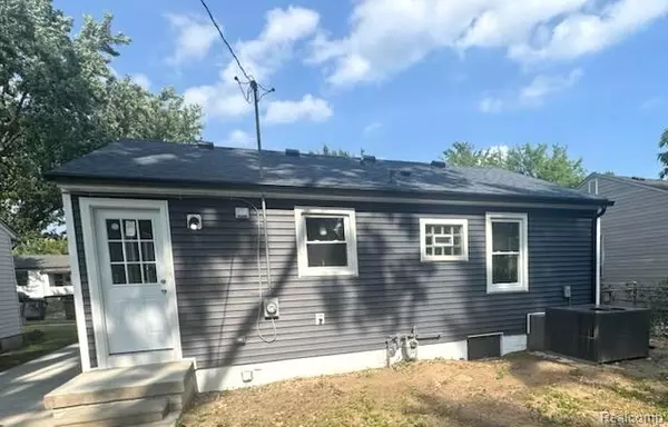 Taylor, MI 48180 2214,8094 Elm Street