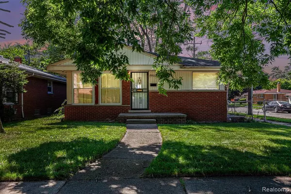 Detroit, MI 48219 1389,20317 Bentler Street