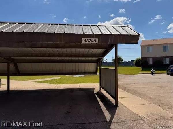 Sterling Heights, MI 48313 2334,43245 Cape Drive