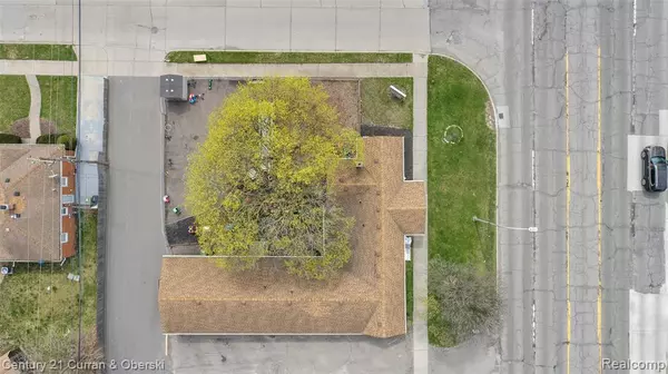 Allen Park, MI 48101 2917,5043 Allen Road