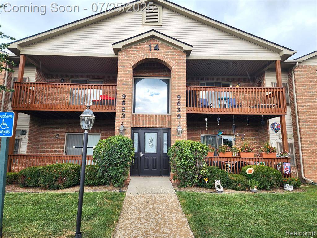 9639 WILDFLOWER Court, Van Buren, MI 48111 6418