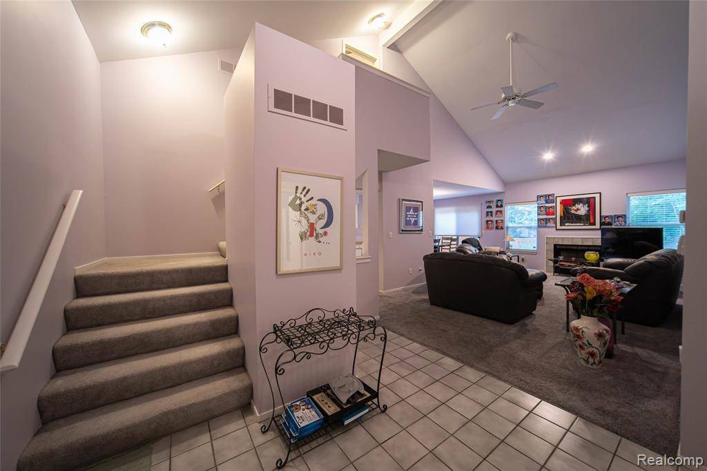 2090 Pleasant Drive, Commerce Twp, MI 48390 3967