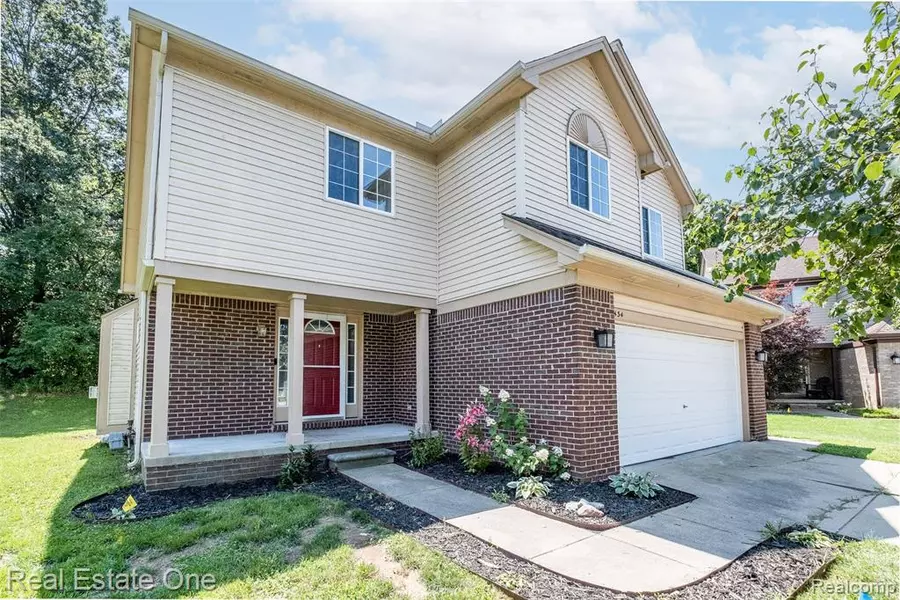 434 Converse Court, Lake Orion, MI 48362 3370