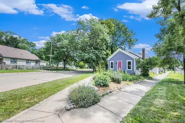 Ypsilanti, MI 48198 4034,327 Miles Street