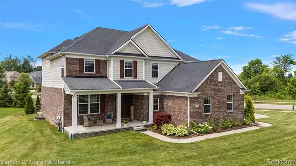 South Lyon, MI 48178 0903,23431 Crooked Tree Court