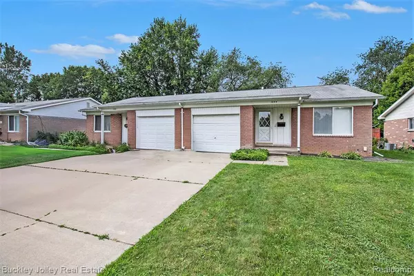 Brighton, MI 48116 1808,1044 Maurice Drive