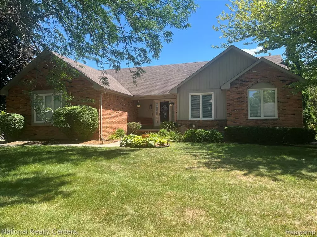 Northville, MI 48168 2235,17610 Farmcrest Lane