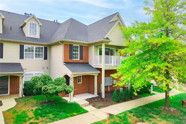 Canton, MI 48188 7228,4144 Berkeley Avenue