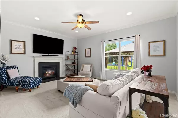 New Hudson, MI 48165,28352 Oakmonte Circle