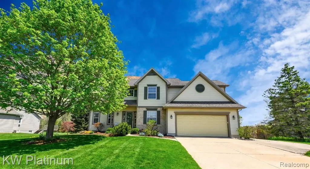 Lansing, MI 48911 6398,2410 Renfrew Way