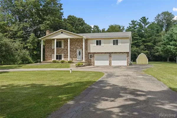 Holly, MI 48442 9610,5461 E Holly Road