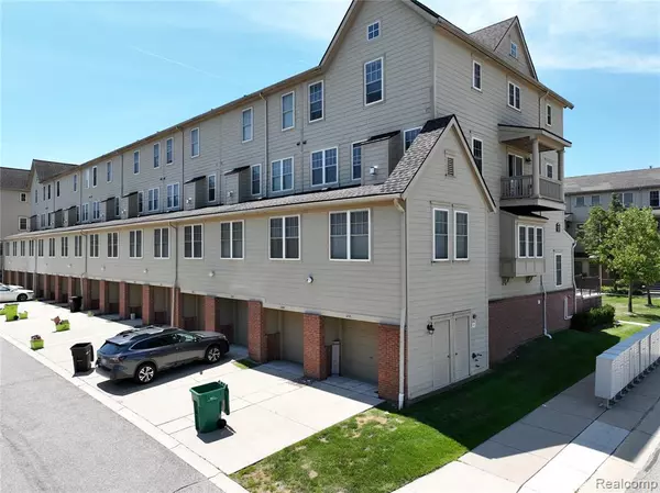 Auburn Hills, MI 48326 3060,208 Amys Walk