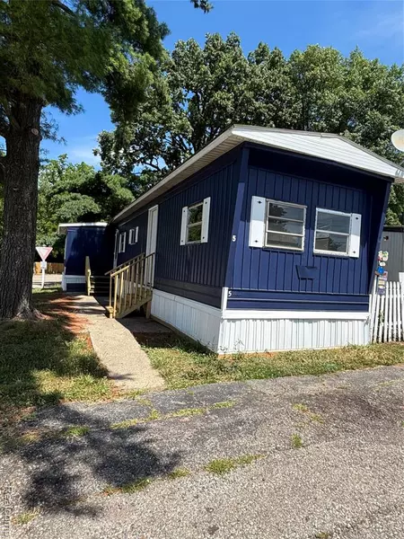 4493 Fenton Rd Lot 5, Burton, MI 48529