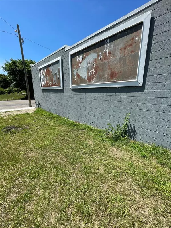 Detroit, MI 48234 1632,18560 Conant Street