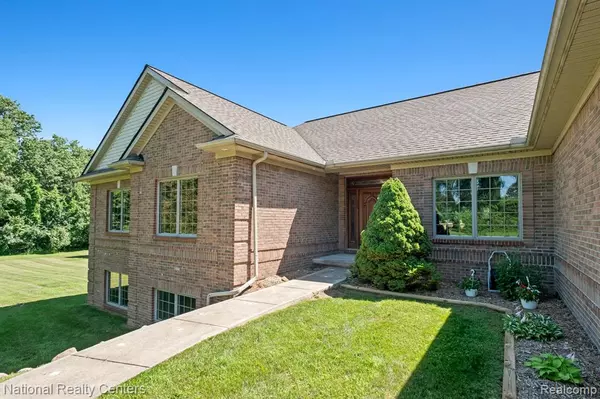 Clarkston, MI 48348 1916,10180 Hadley Road