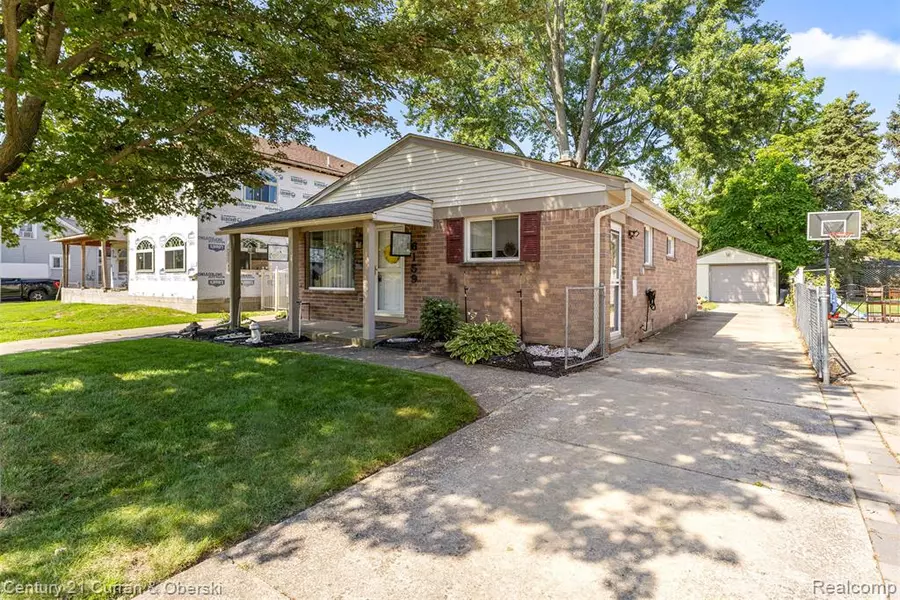 6159 Nightingale Street, Dearborn Heights, MI 48127 3054