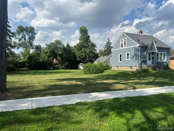 Garden City, MI 48135 1730,32270 Bridge Street