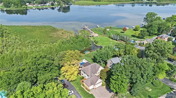 4973 Parview Drive, Clarkston, MI 48346 2803