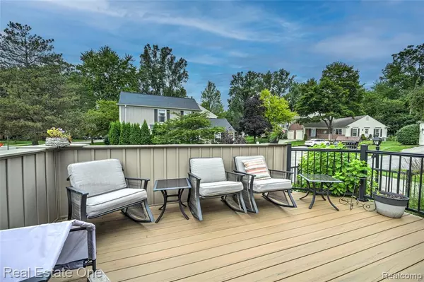 Rochester Hills, MI 48306 4222,1556 Gas Light Lane