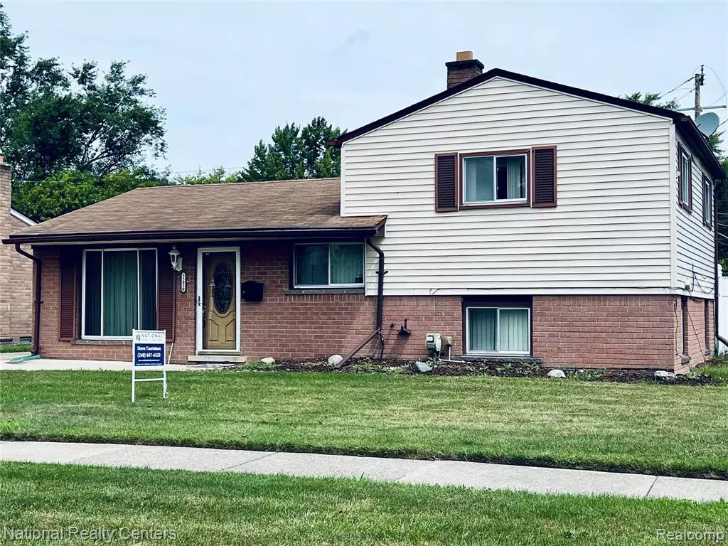 Westland, MI 48185 2340,33030 Cowan Road Road