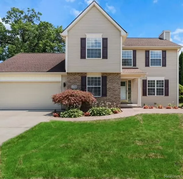 Walled Lake, MI 48390 2919,130 Glenwood Drive