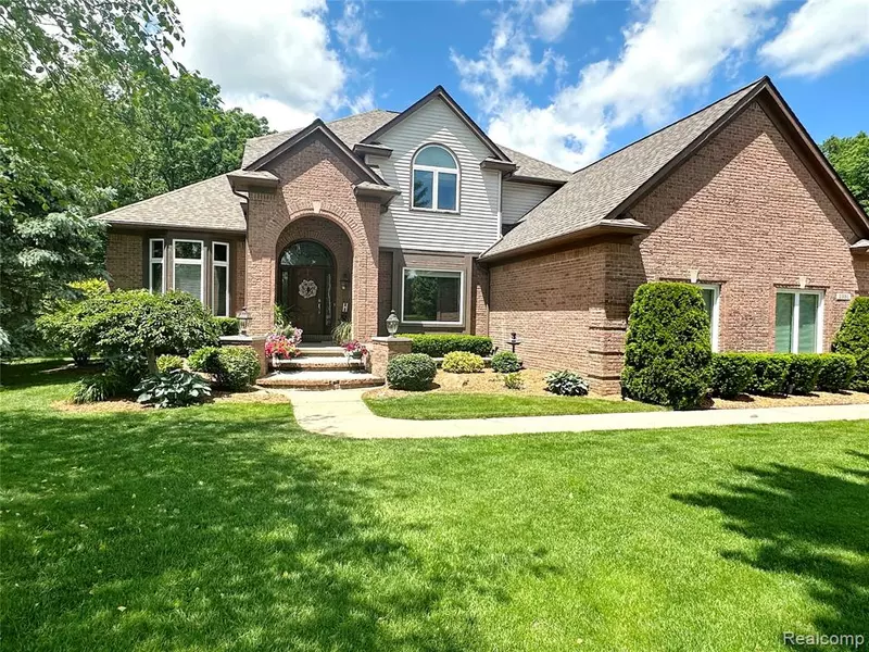 2351 Arciero Court, Howell, MI 48855 7194