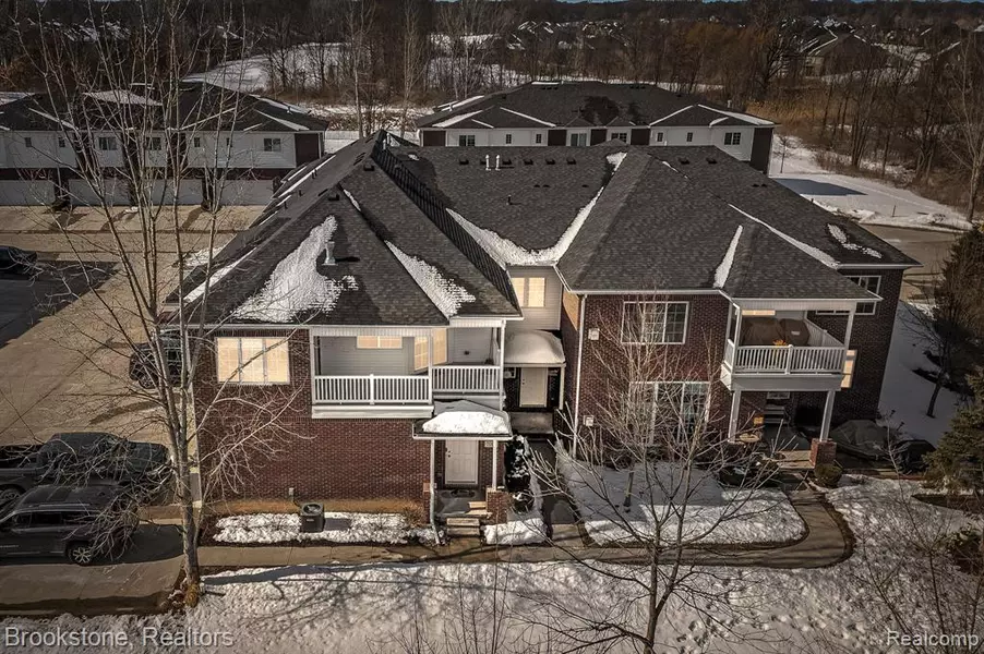 7008 BOULDER POINTE, Washington, MI 48094 4500