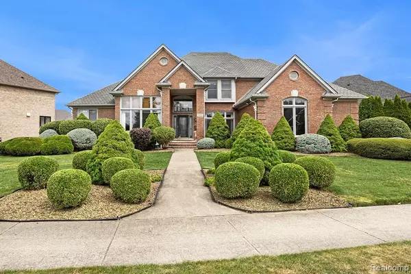 Shelby Twp, MI 48315 1349,53527 Cherrywood Drive