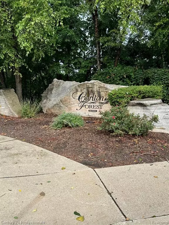Novi, MI 48377 2632,28067 Carlton Way Drive