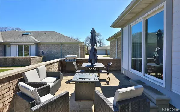 Shelby Twp, MI 48315 4314,14735 Palmetto Court