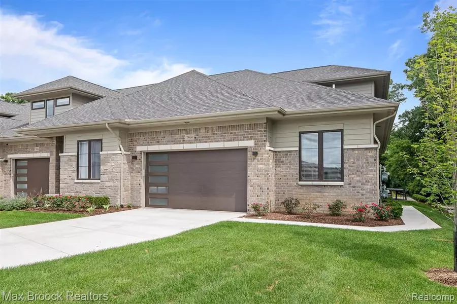 7464 Gramercy Circle, West Bloomfield, MI 48322 2541