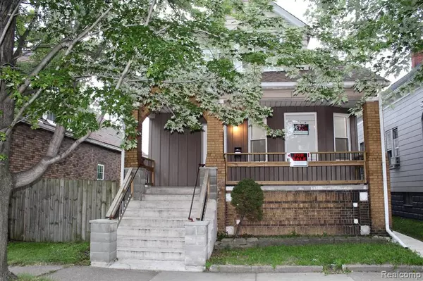 Hamtramck, MI 48212 3231,9836 Dequindre Street