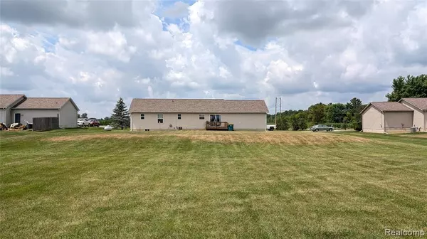 Swartz Creek, MI 48473 7646,7427 Seymour Road