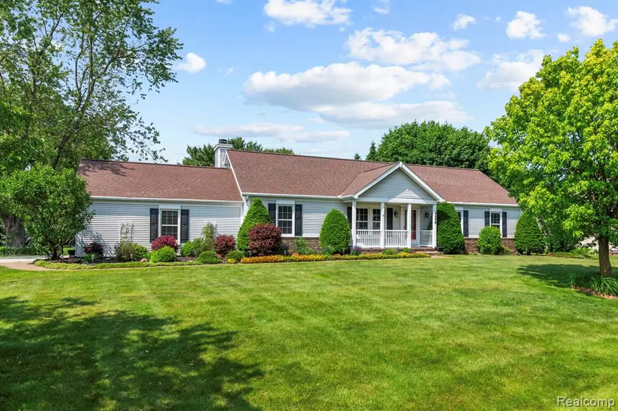 9076 Wildwood Lake Drive, Whitmore Lake, MI 48189 9427