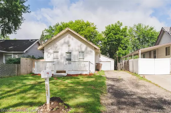 841 Orlando Avenue, Pontiac, MI 48340 2356
